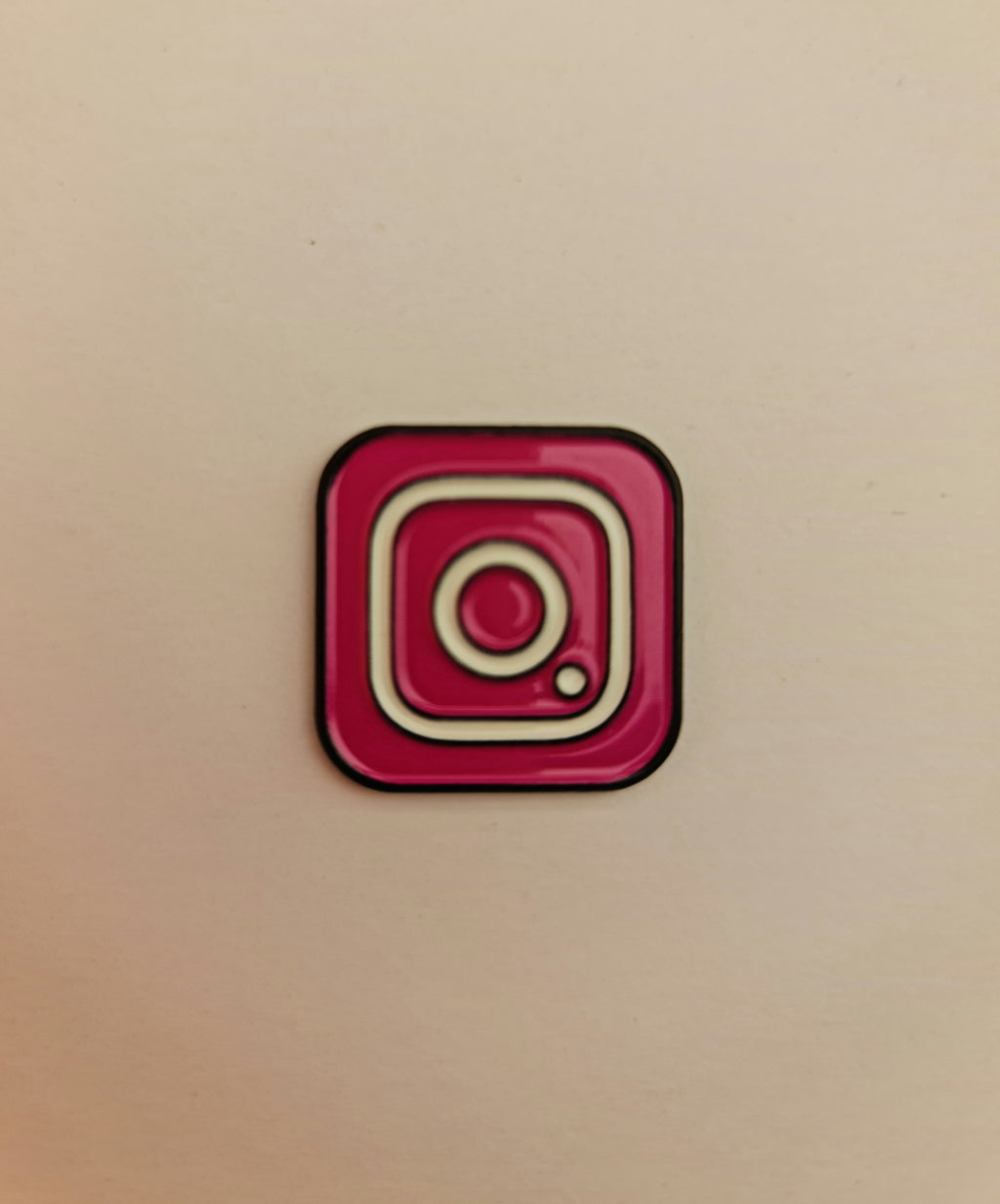 Instagram Logo Metal Sticker – Pink Social Media Icon for Mobile, Laptop & Tablet