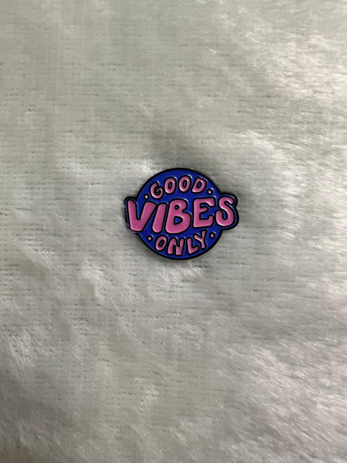 Good Vibes Only Metal Sticker – Cute Positive Quote Decal for Phone, Laptop & Gadgets